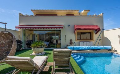 Villa for sale in Benitachell / Spain